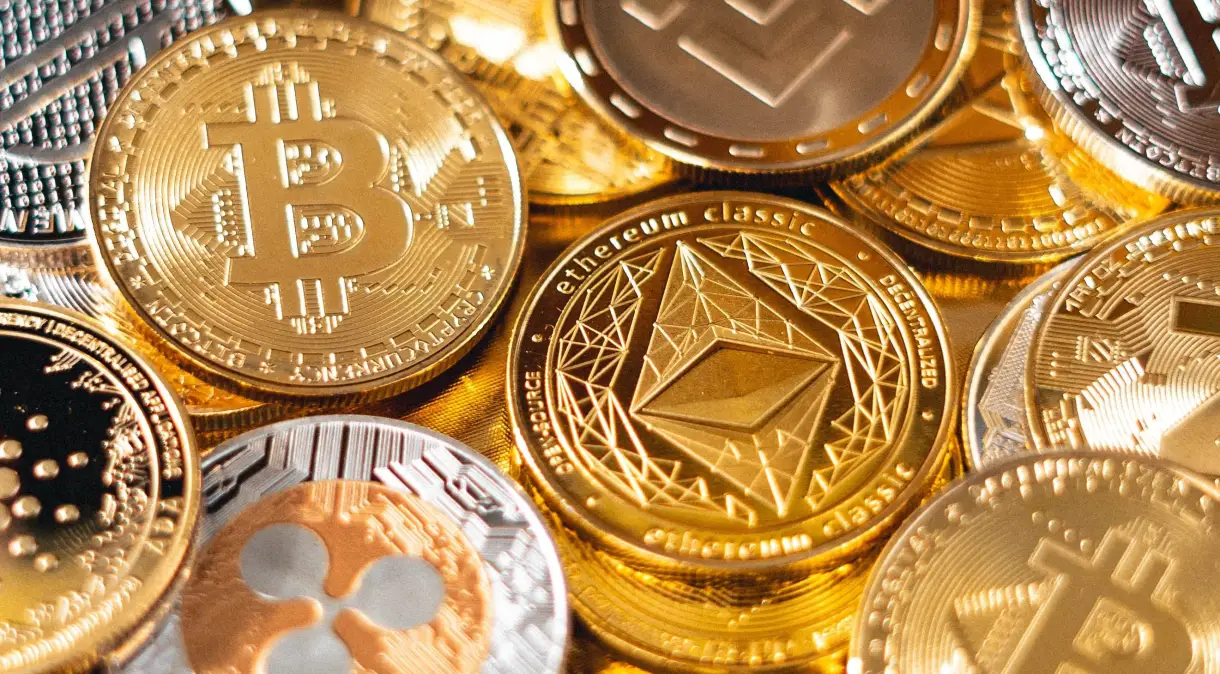 Quatro dicas para investir em criptomoedas com segurança e evitar golpes