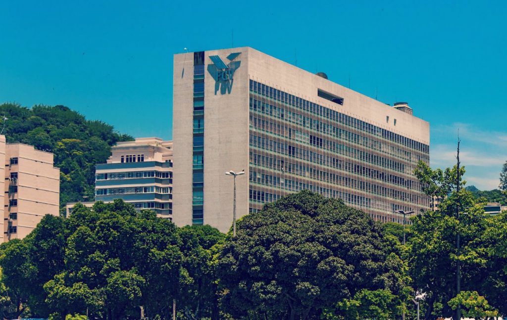 Veja os indicadores que movimentam as bolsas nesta sexta-feira (22)