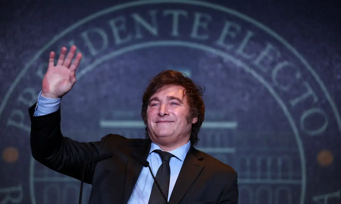 Javier Milei ressuscita financiamento imobiliário na Argentina e provoca corrida aos bancos