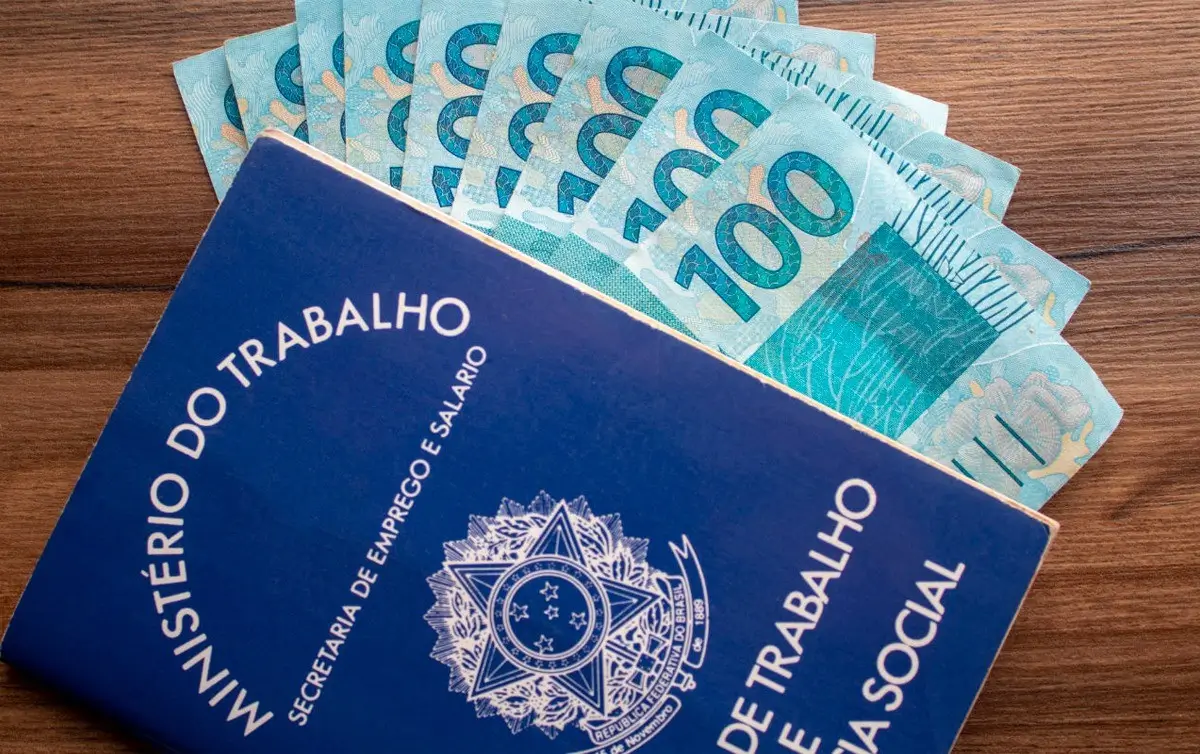 Renda média no 2º tri bate recorde, mas desigualdade persiste