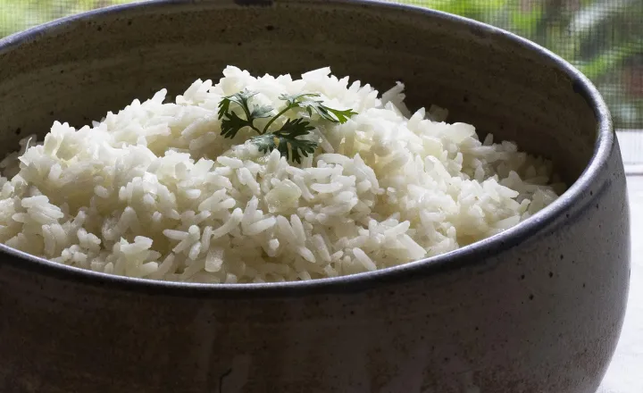 Leilão de 300 mil toneladas de arroz permanece aprovado por ministro André Mendonça