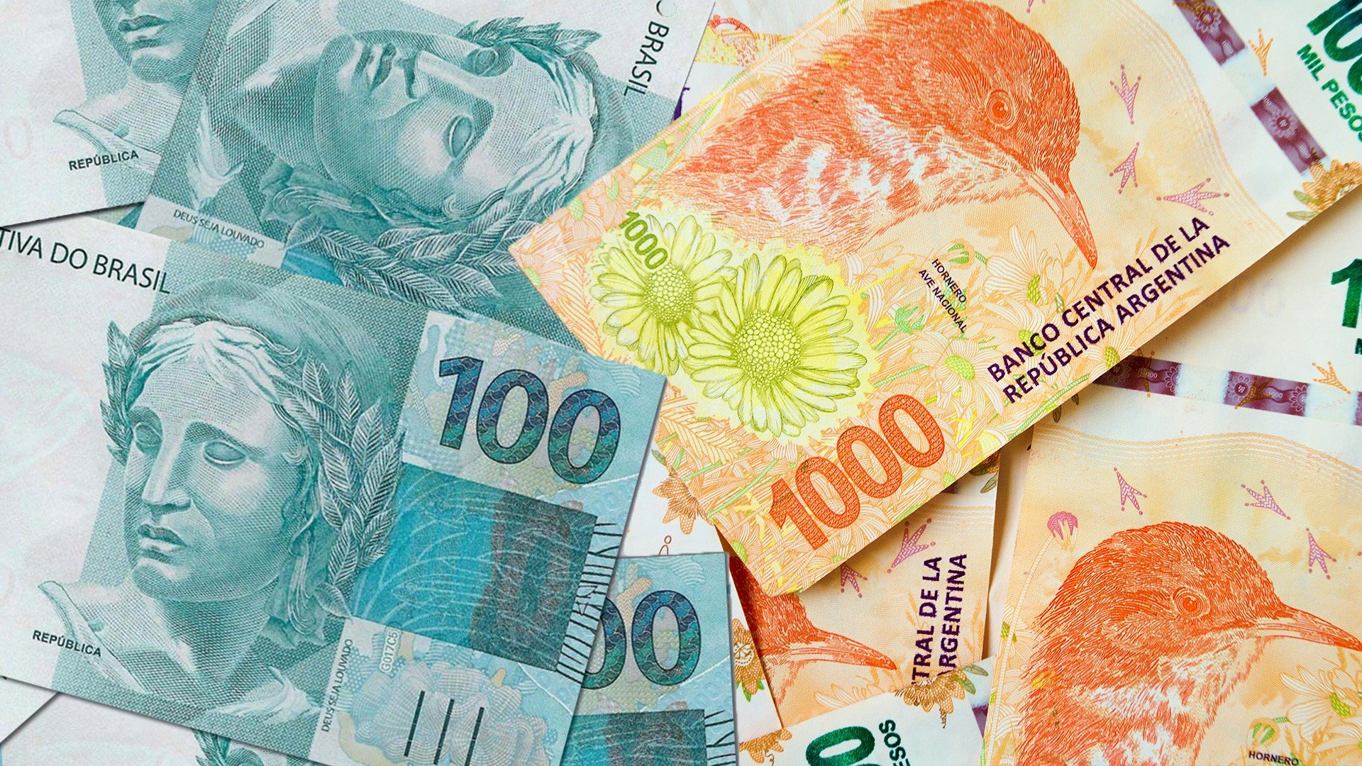 Desvalorização do real? O que esperar da moeda que sofreu 4,52% de queda em abril