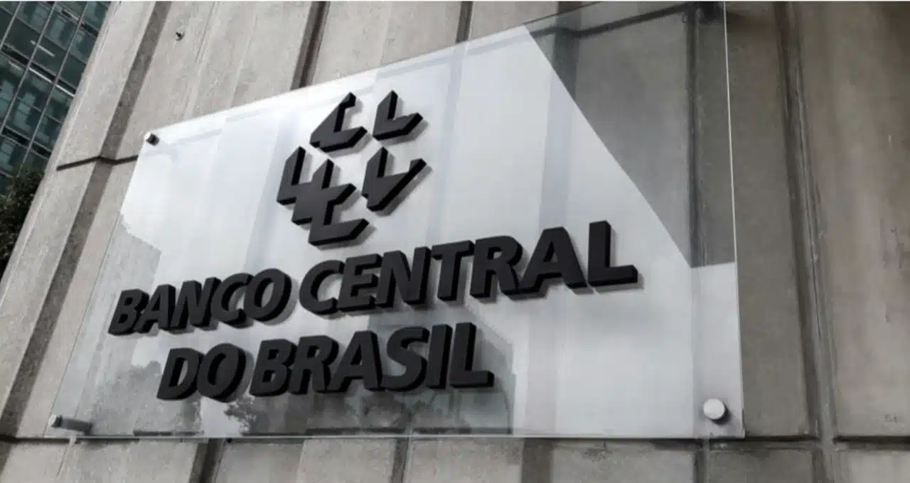 Banco Central eleva taxa Selic para 11,25%