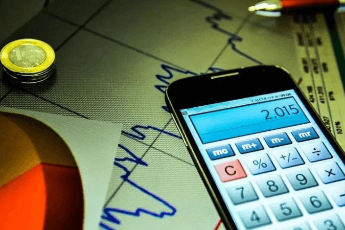 FMI eleva projeção de crescimento do PIB do Brasil para 2,5%