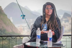 A geógrafa Rejane Ferreira defende que a água e o saneamento básico são fundamentais para a vida. Foto: Uendell Viniícius
