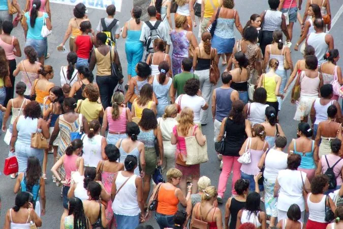 Brasil deve chegar a 220,4 milhões de habitantes até 2041