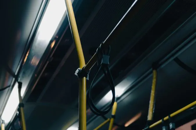 Ônibus têm perdido passageiros para carros de aplicativo, diz pesquisa