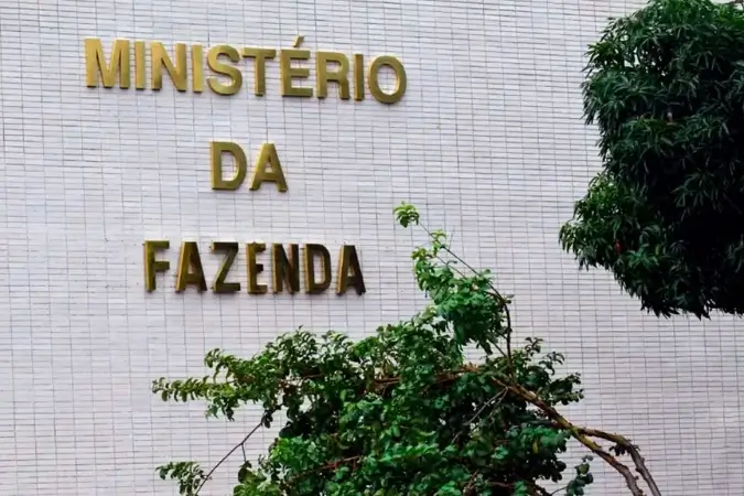 Fazenda espera arrecadar até R$ 130 bilhões com acordos tributários
