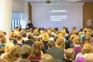 Treinamento e consultoria. Foto: canva
