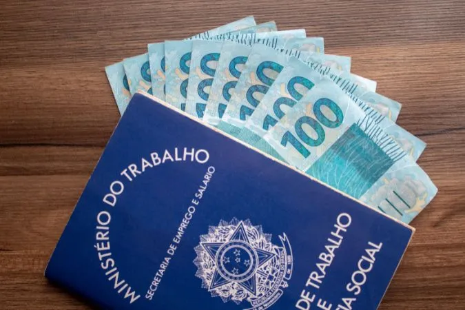 Saque-Aniversário: pagamento de dívidas é prioridade para 86% dos brasileiros