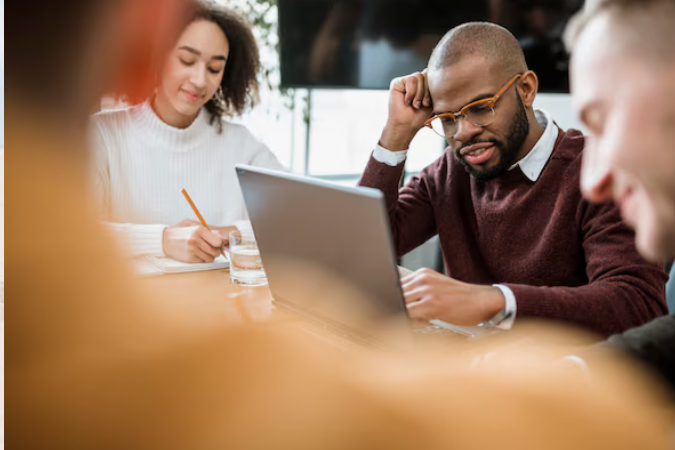 Dicas para melhorar a comunicação no fim do ano.
