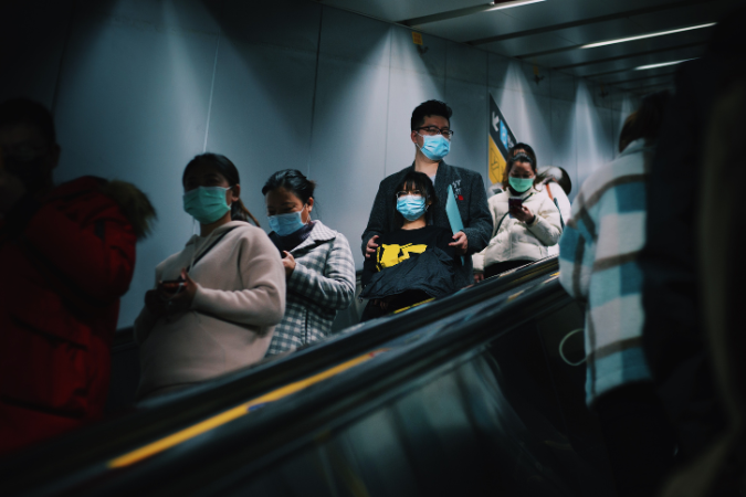 Cinco anos após o início da pandemia, o impacto nos pequenos negócios ainda é evidente, mas também trouxe mudanças estruturais importantes | Foto: Reprodução/Canva