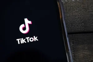 Amazon faz oferta para compra do TikTok nos EUA.