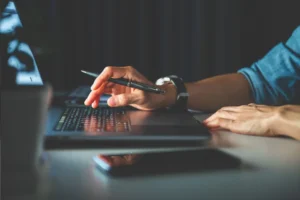 Ferramentas de IA ajudam empresas a aumentar produtividade