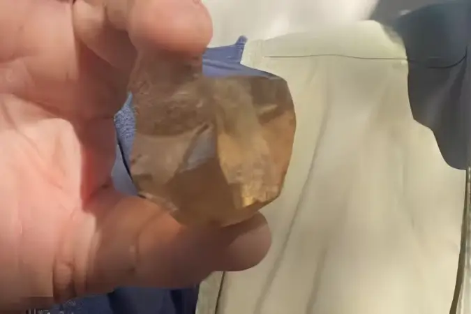 Diamante encontrado em Coromandel em maio é o segundo maior achado no Brasil | Foto: Reprodução/Redes Sociais