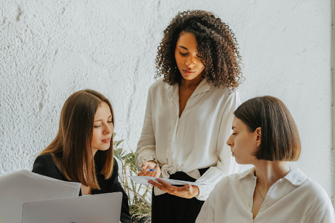 Apenas 17% das empresas têm mulheres na liderança, revela pesquisa