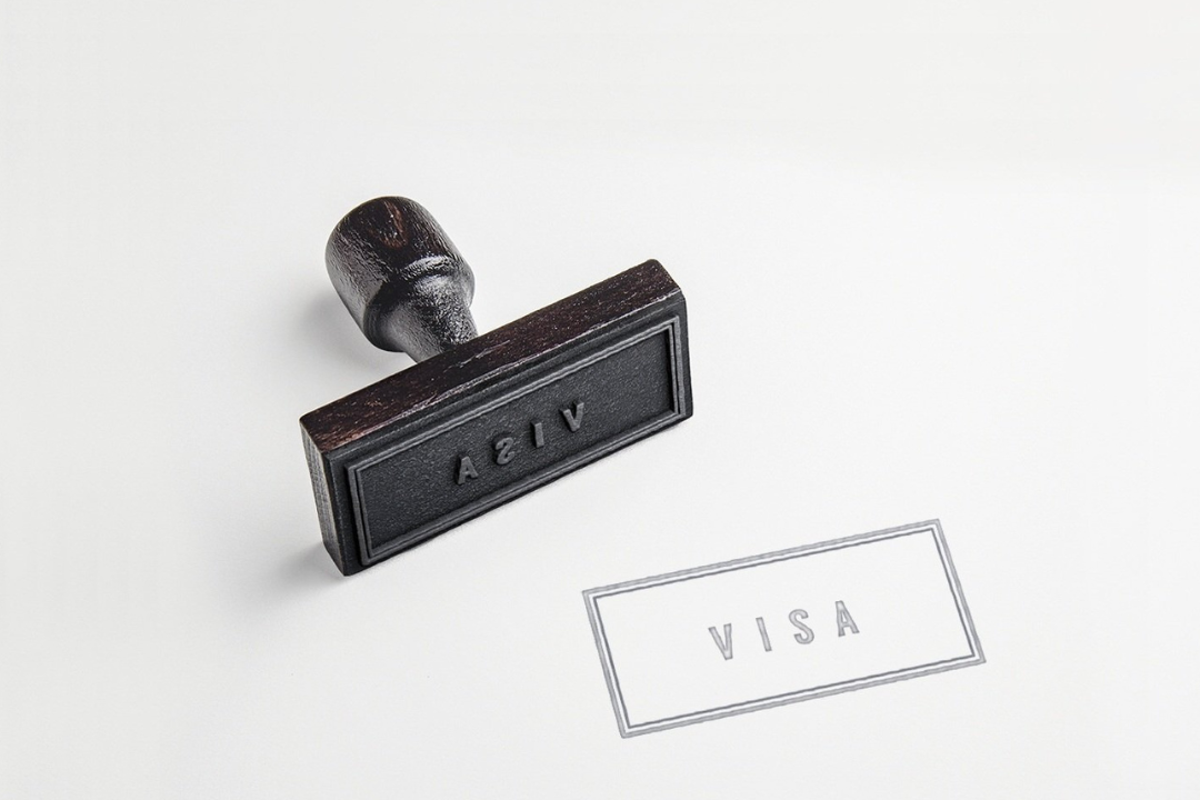 EUA criam taxa extra para de visto de turismo; entenda