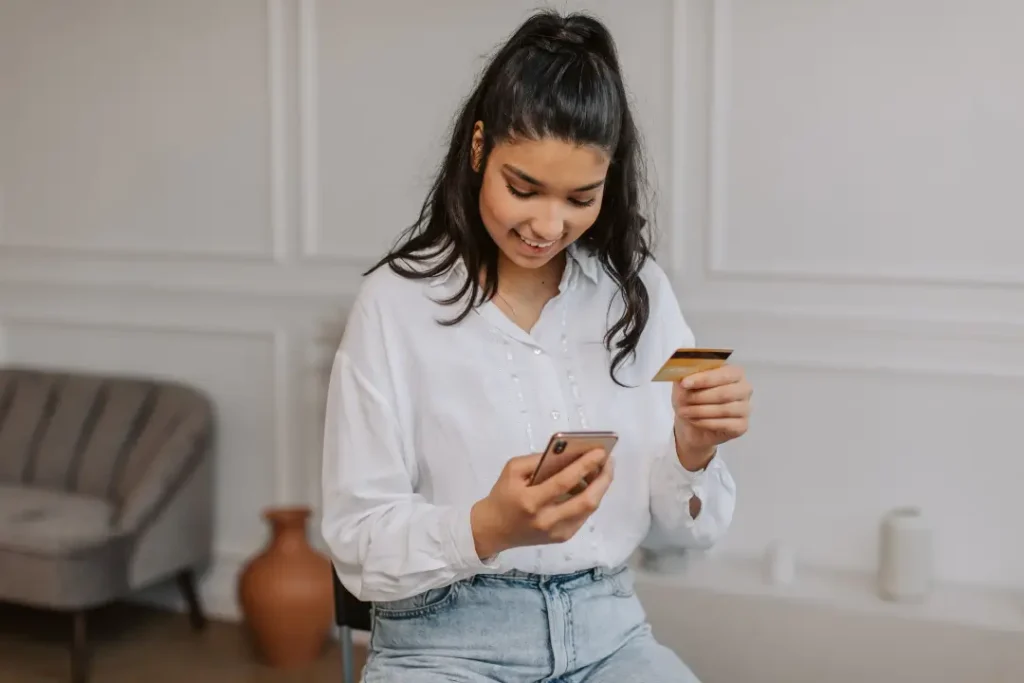 Se você usa o Pix com frequência, verifique se sua chave está associada corretamente ao seu CPF ou CNPJ e em situação regular com a Receita | Foto: Reprodução/Canva

rico
