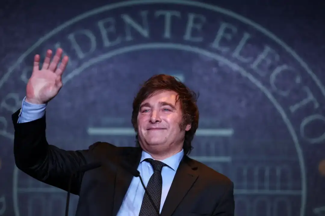 Argentina avança na estabilização da economia com ajuste fiscal e inflação em queda