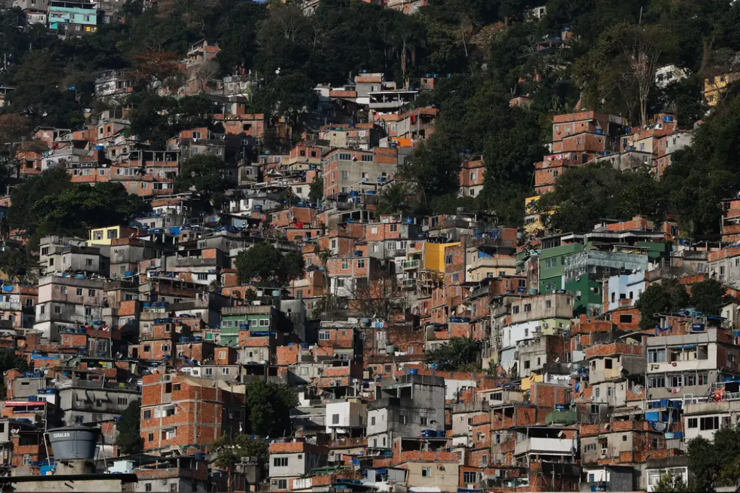Favelas movimentam R$ 300 bi por ano e superam 22 estados