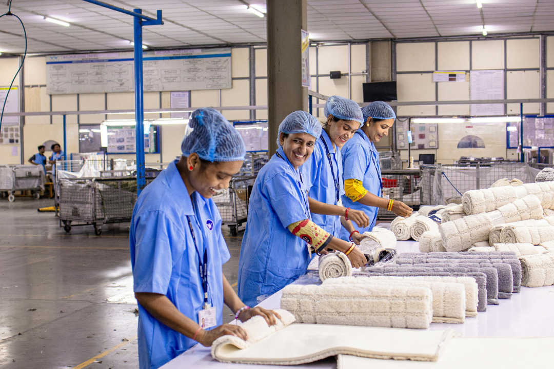 Desemprego recua para 5,8% e atinge menor nível histórico