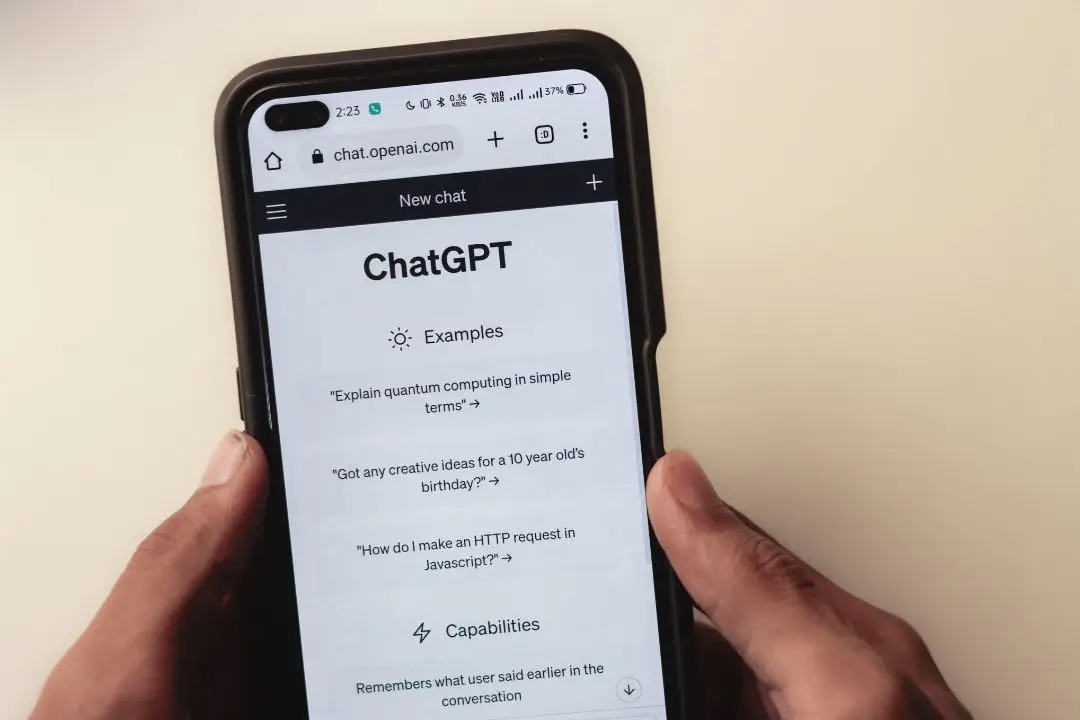 Privacidade em risco: conversas privadas com o ChatGPT aparecem no Google e provocam alerta