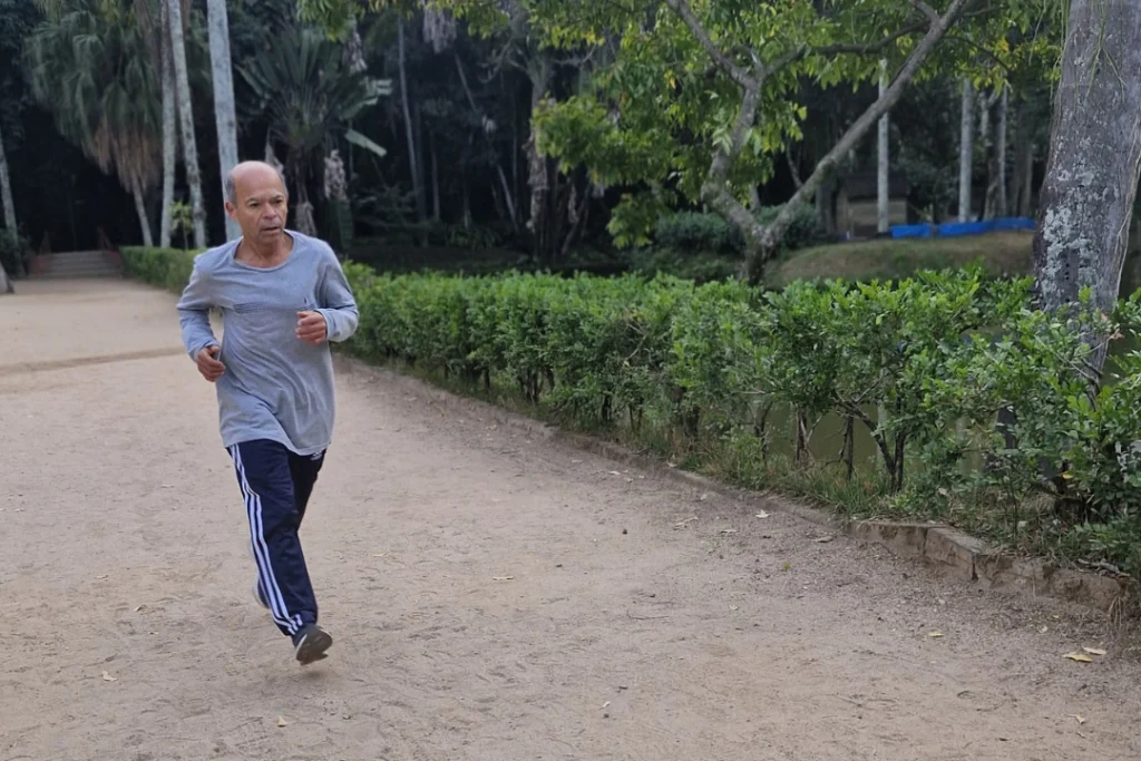 O superidoso Josias Matias, 68 anos, que corre 10km todo dia | Foto: Reprodução/arquivo pessoal