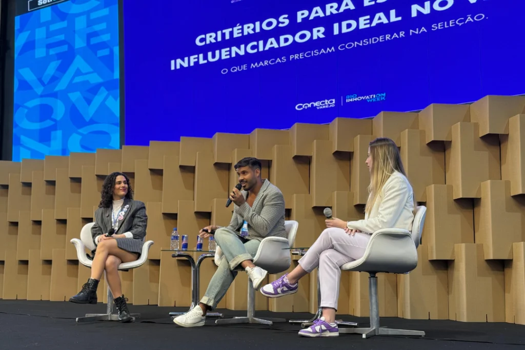 Especialistas discutem o impacto da influência digital no consumo e no varejo.