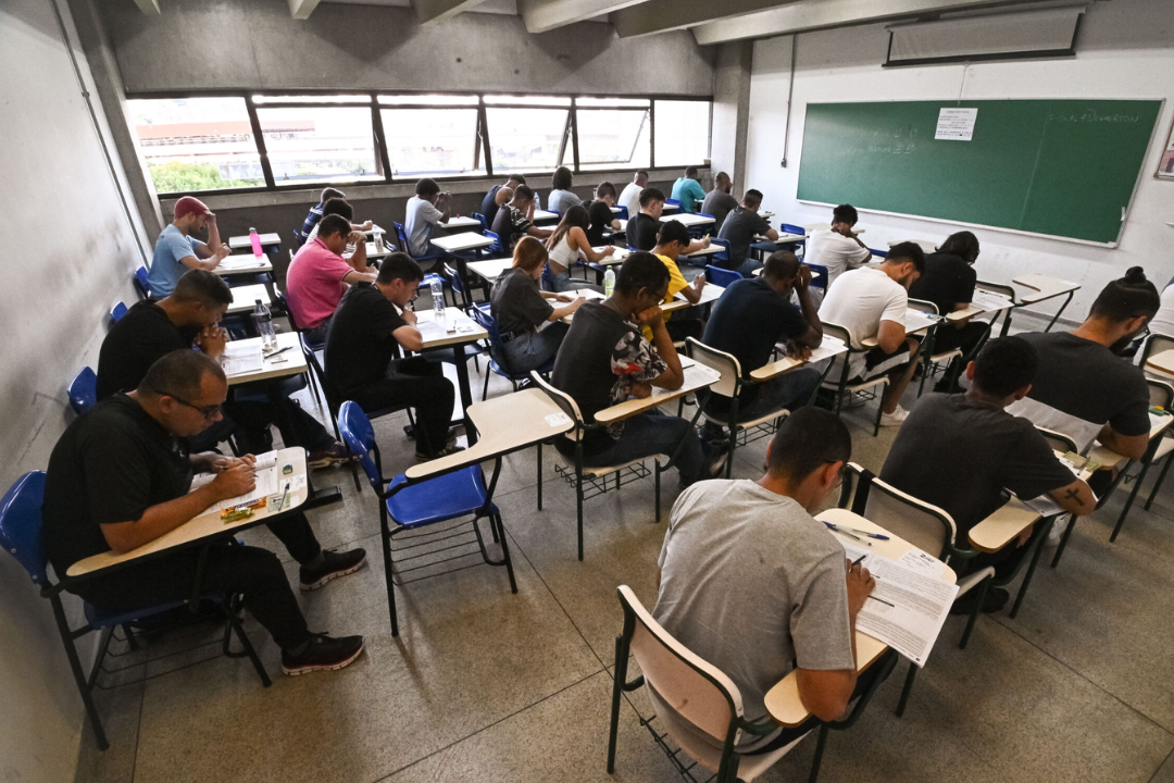 Fatec recebe pedidos de isenção para vestibular