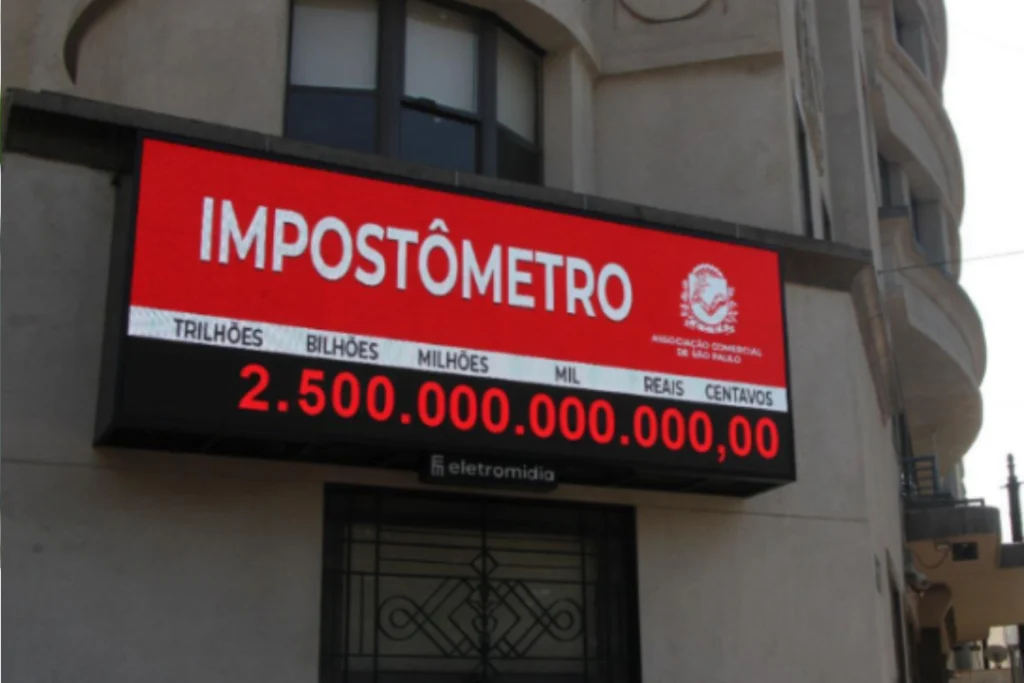 Impostômetro registra 2,5 trilhões em pagamentos de impostos no Brasil em 2025