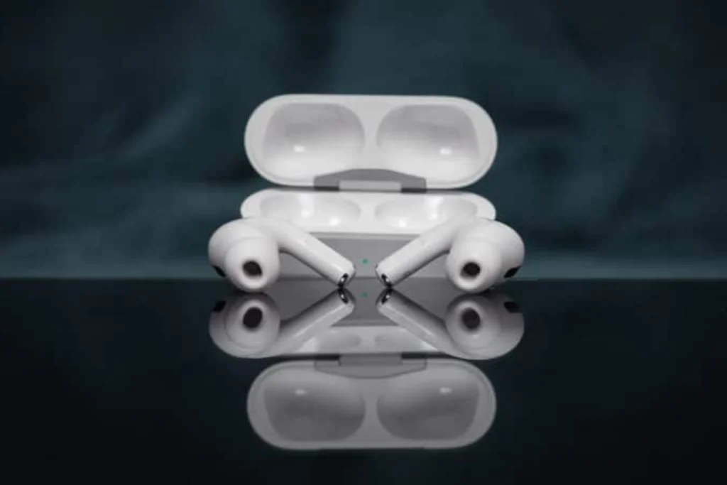 Apple lança AirPods com tradução simultânea
