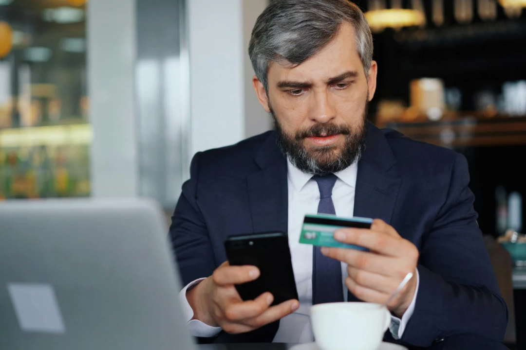Bancos terão que avisar clientes antes de cobrar débito automático de outra instituição