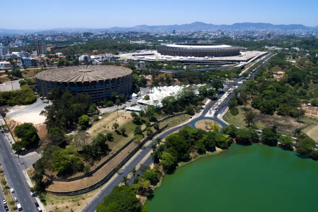 Belo Horizonte se destaca entre as capitais brasileiras pela geração de empregos formais e pela qualidade de vida, atraindo jovens em busca do primeiro trabalho | Foto: Reprodução/Canva