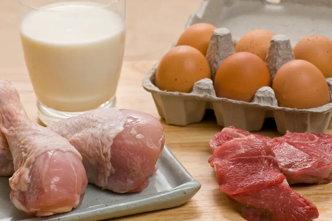 Brasileiros pagam menos por carnes, ovos e legumes; veja o levantamento