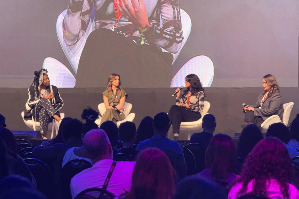 YouPix tem painel sobre CLT e criação de conteúdo