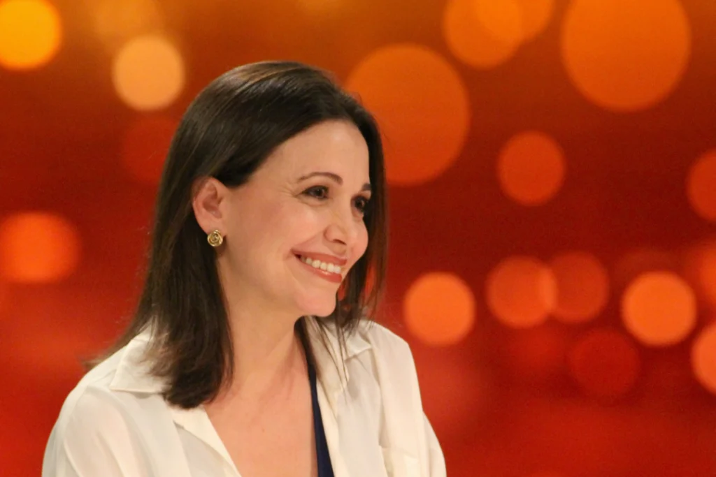 Maria Corina Machado, candidata a oposição da Venezuela, acaba de ser laureada com o prêmio Nobel da paz de 2025