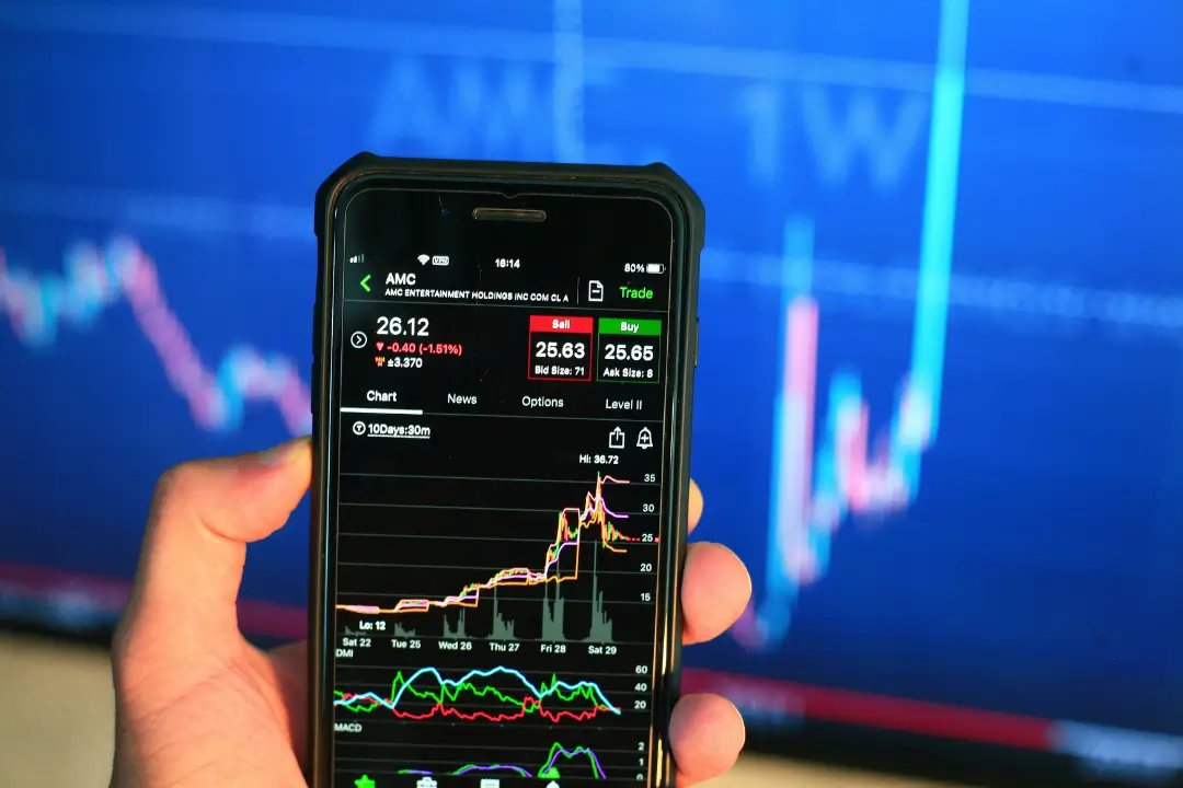 Bolsa de Valores tem 10º recorde seguido e fecha acima de 154 mil pontos