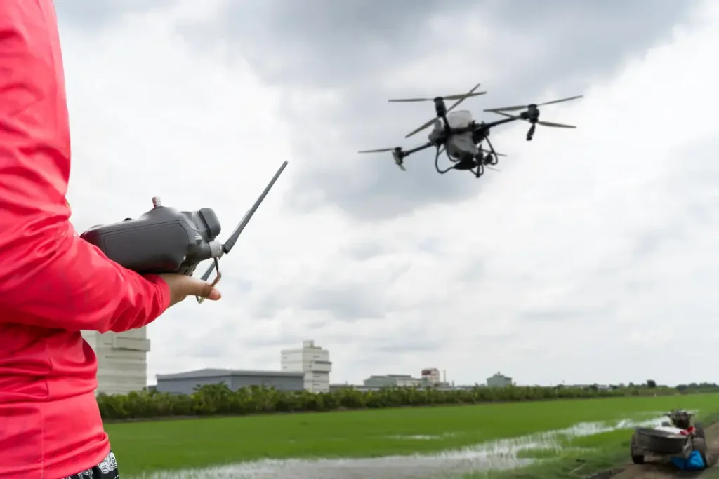 O céu de Aracaju marca o início de uma nova fase nas entregas brasileiras, com drones encurtando trajetos e redesenhando a logística urbana | Foto: Reprodução/Canva