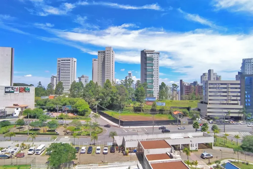 Enquanto algumas cidades prosperam com empregos formais e alta renda, outros ainda enfrentam a dura realidade de viver com menos que um salário mínimo | Foto: Reprodução/Valoreimoveis
