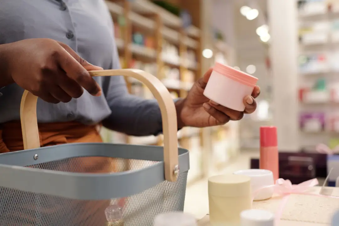 Confiança do consumidor cresce próximo a Black Friday, aponta índice