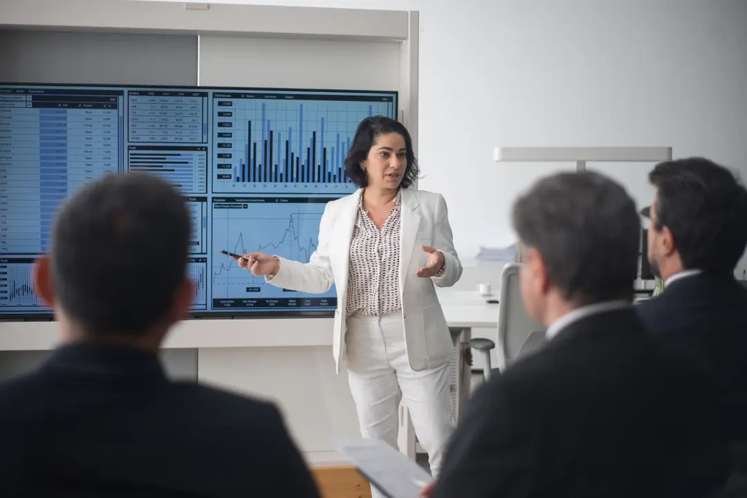 Carreira: saiba como vencer o desafio de crescer no emprego atual