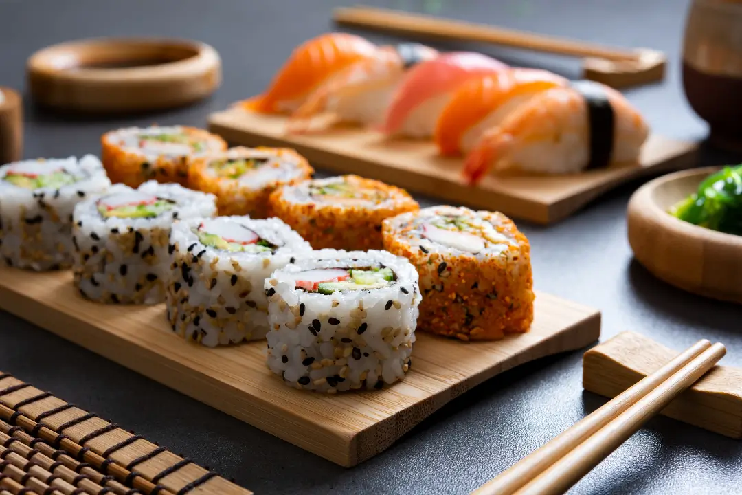 Sushi movimenta mais de R$ 2 bilhões no Brasil e vira estrela do delivery
