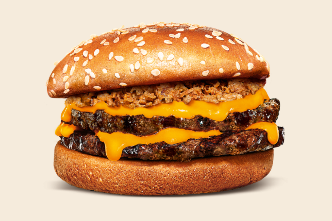 Burger King e Serasa trocam boletos por sanduíches no Halloween: entenda a “Vingança aos Boletos”