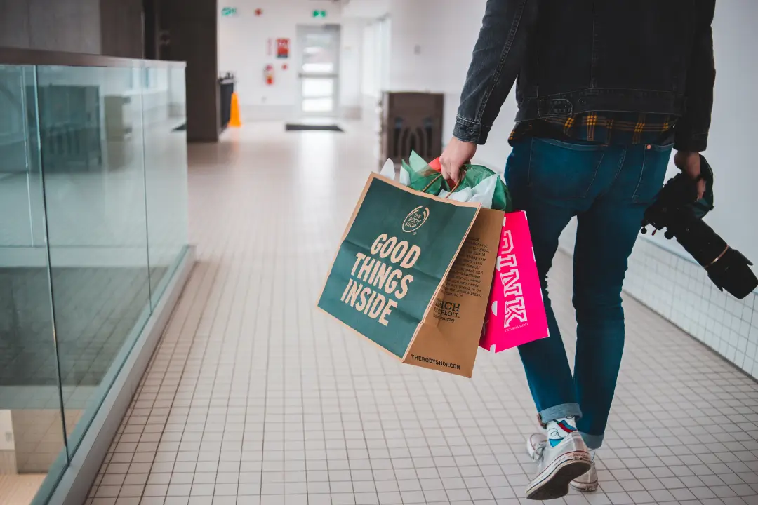 Black Friday: pesquisa mostra indecisão, queda no apetite de compras e foco maior em preços