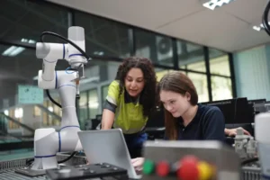 Avanço da inteligência artificial transforma o ritmo e a eficiência das operações comerciais | Foto: Reprodução/Canva