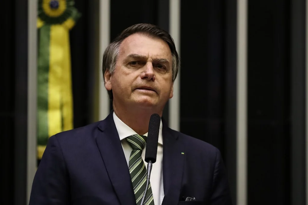 Execução de pena mantém Bolsonaro preso em Brasília