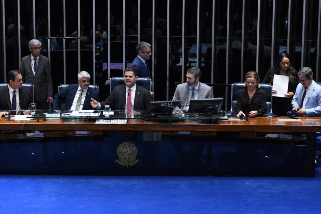 Senado aprova isenção do imposto de renda