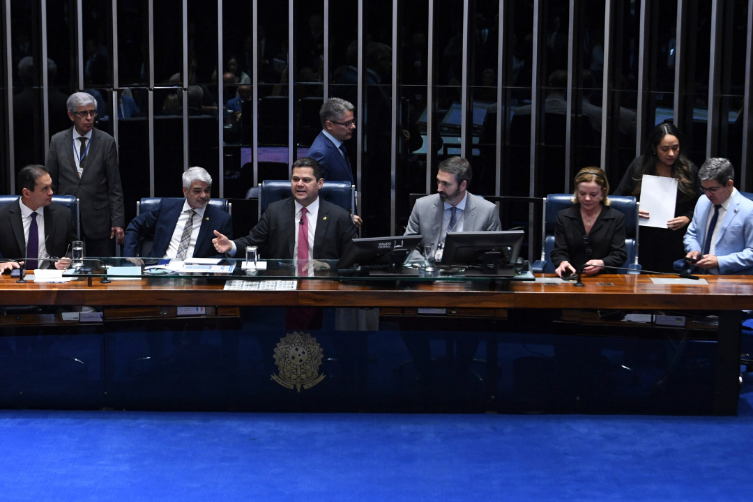 Senado aprova isenção do Imposto de Renda para quem ganha até R$ 5 mil