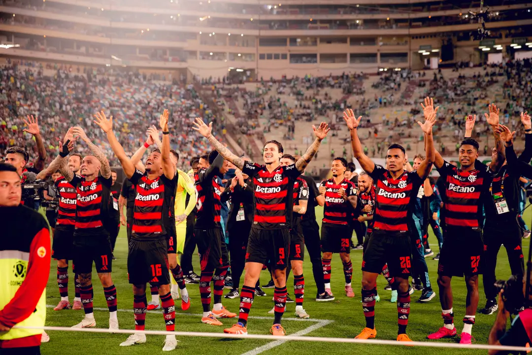 Rumo aos R$ 2 bilhões: Flamengo dispara em arrecadação após título da Libertadores