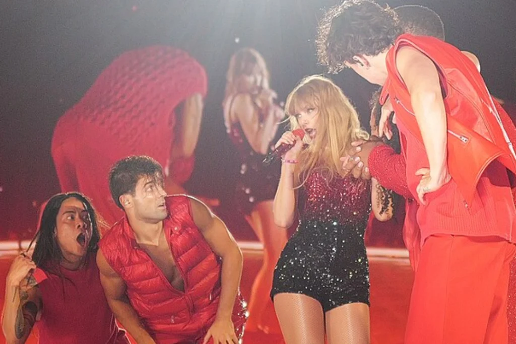 Bônus bilhonário da Taylor Swift ara equipe da The Eras Tour